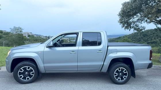 VOLKSWAGEN AMAROK 3.0 V6 TDI DIESEL COMFORTLINE CD 4MOTION AUTOMÁTICO